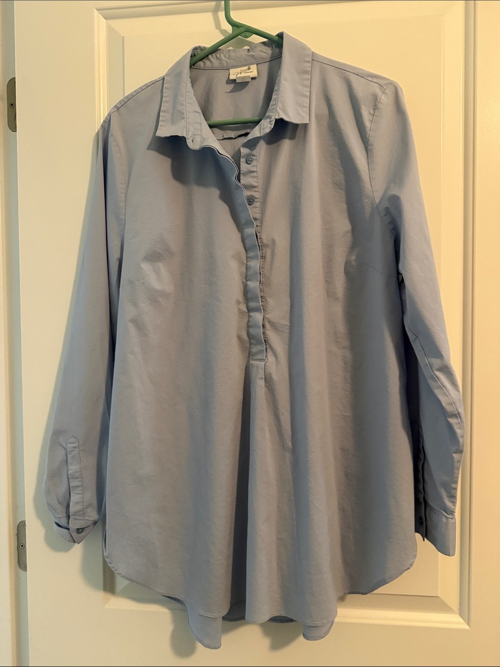 Jaclyn Smith Light Blue Button-Front Collar Shirt
